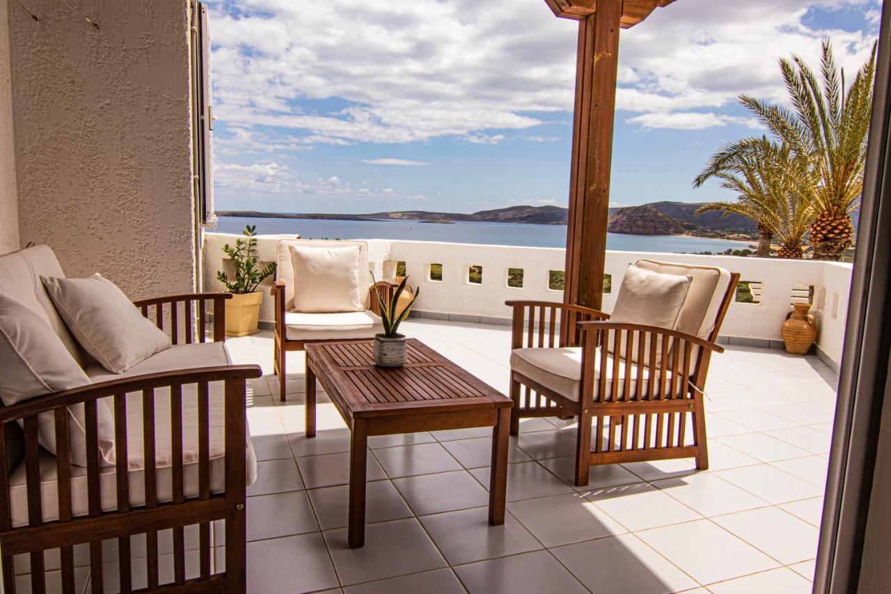 Castri Village Hotel パレカストロ エクステリア 写真