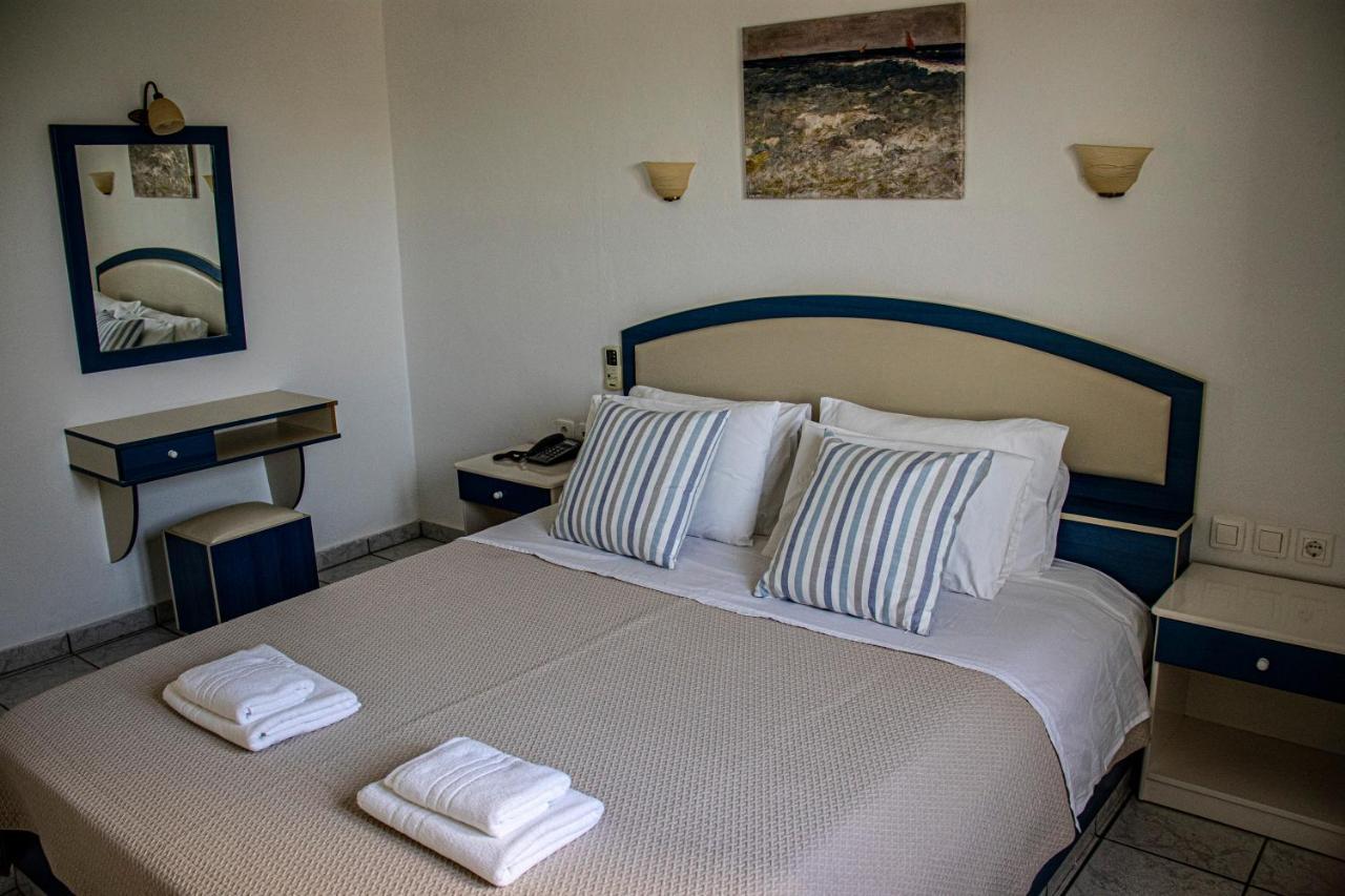 Castri Village Hotel パレカストロ エクステリア 写真