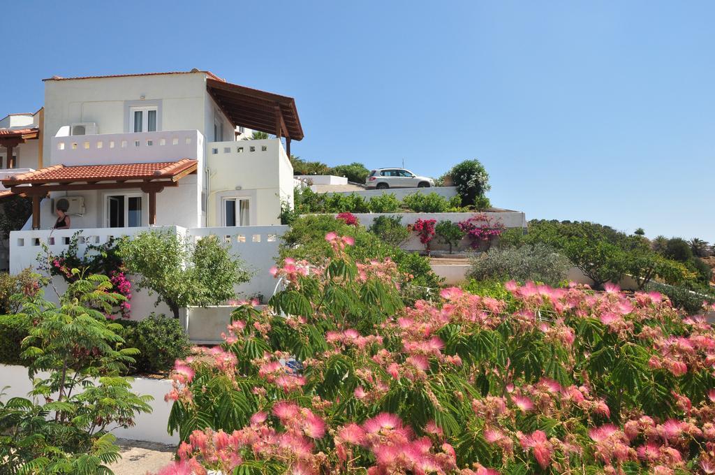 Castri Village Hotel パレカストロ エクステリア 写真