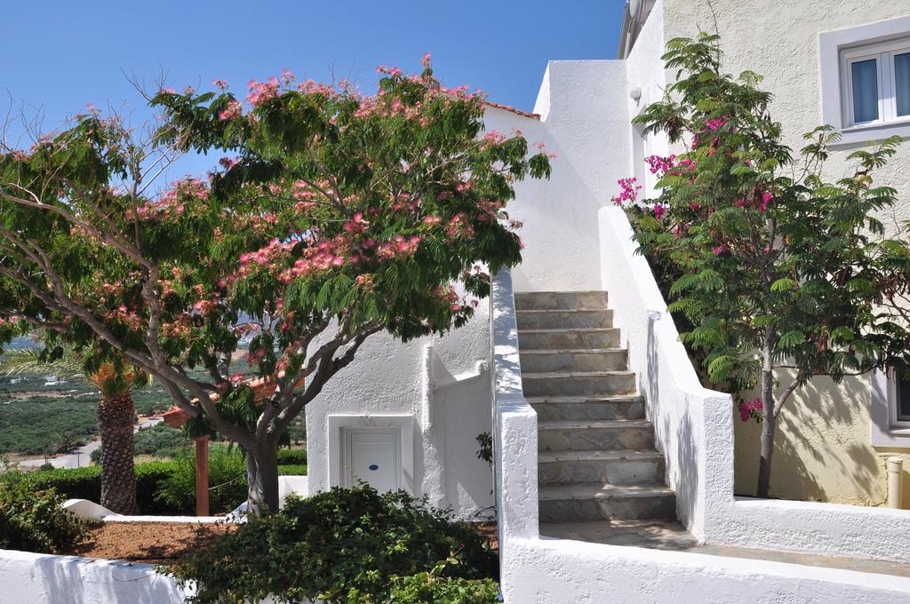 Castri Village Hotel パレカストロ エクステリア 写真