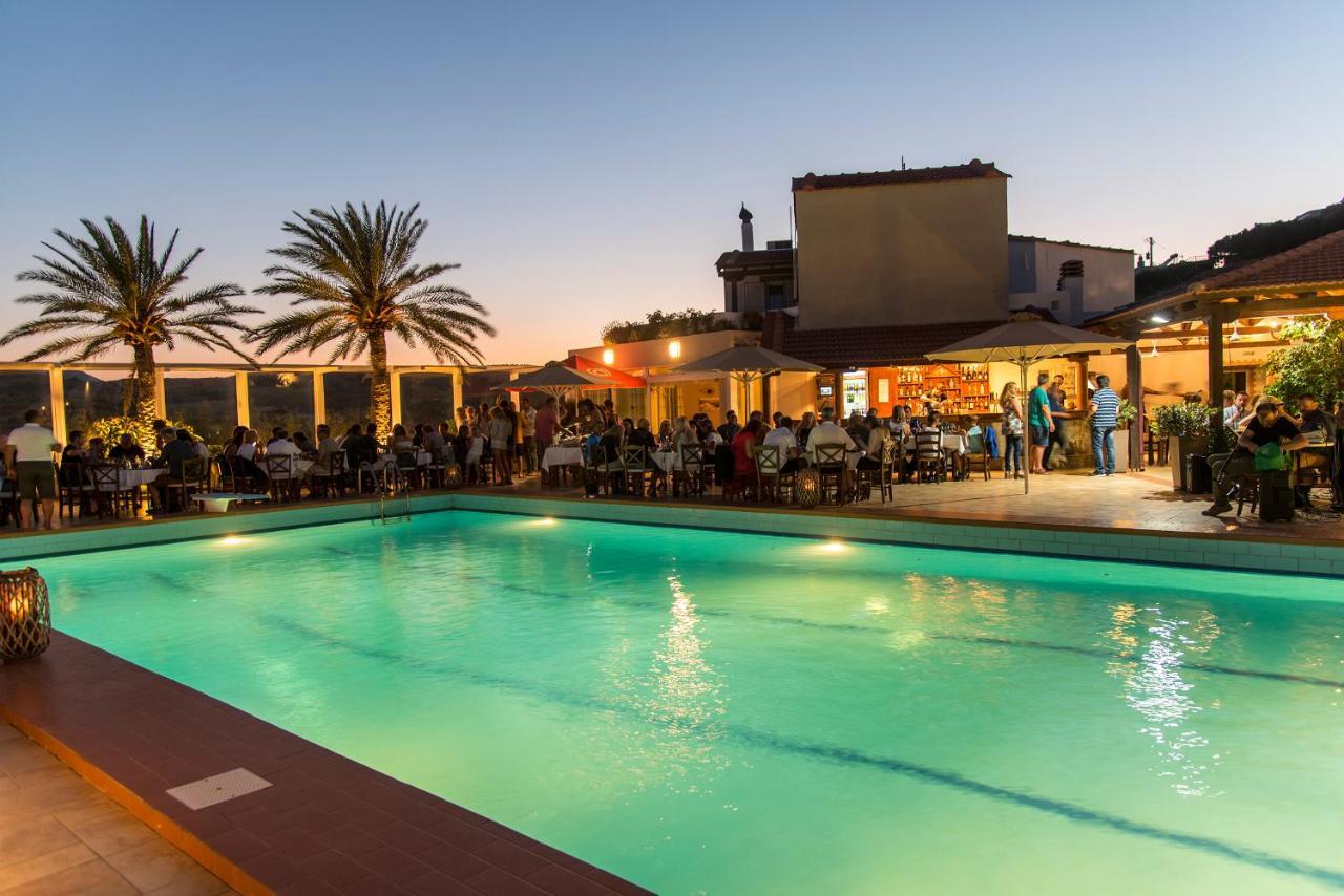 Castri Village Hotel パレカストロ エクステリア 写真